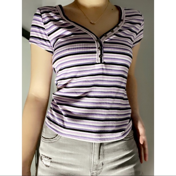 Rue 21 purple striped button up top. Size medium in perfect condition. - Picture 3 of 3